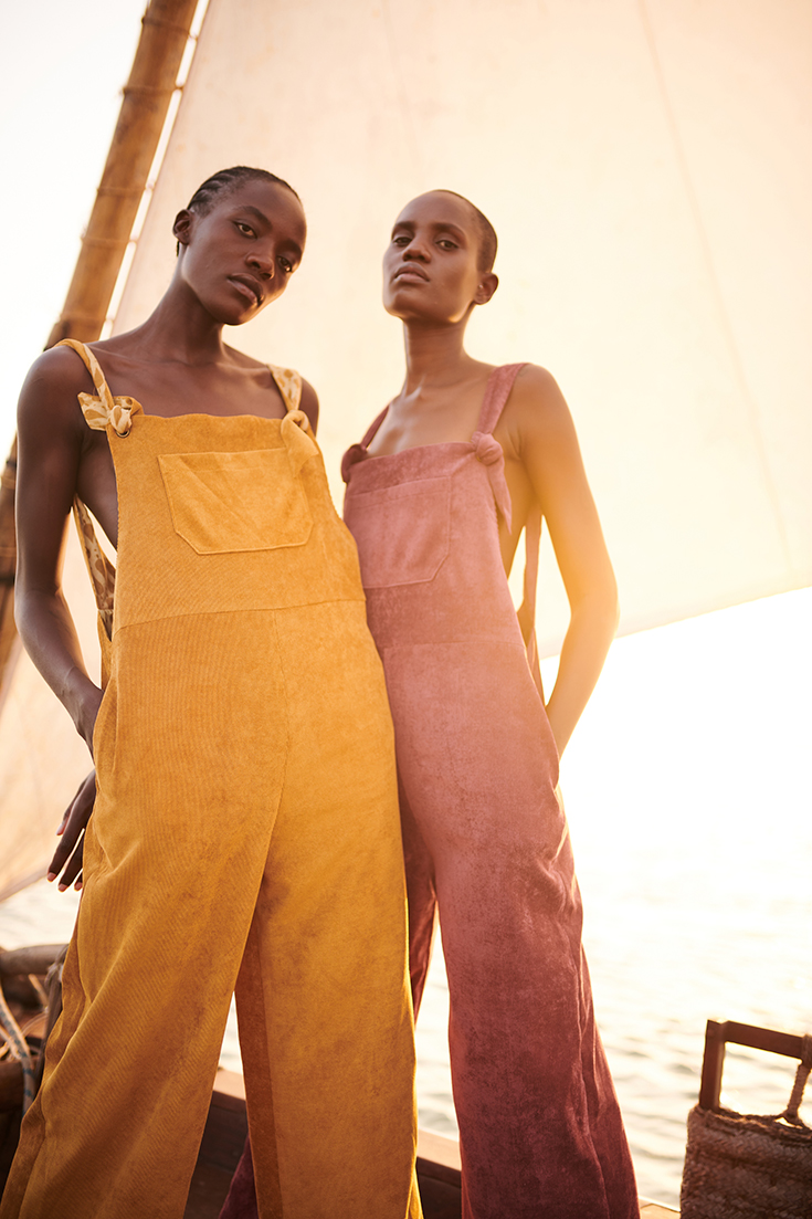 Hamaji – Verträumte Bohemian Fair Fashion aus Kenia. Upcycling Mode, made in Africa: Boho Look mit kaftans, Maxi-Klied und bestickten Jumpsuits