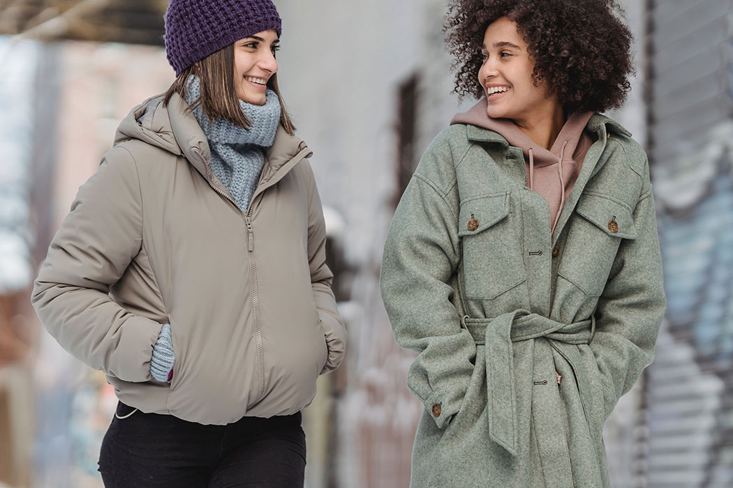Nachhaltige Jacken und Mäntel für Frauen – Die besten Fair Fashion Marken