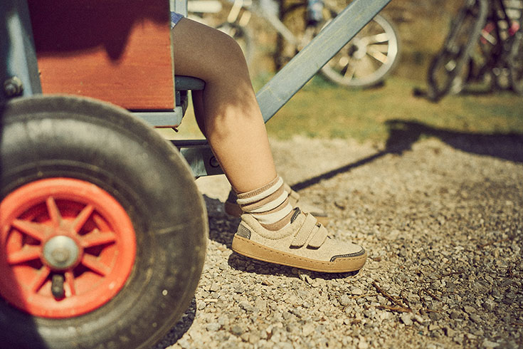 Nachhaltige Kinderschuhe ohne Schadstoffe, Barfußschuhe für Kinder, Wanderschuhe für Kinder von Doghammer