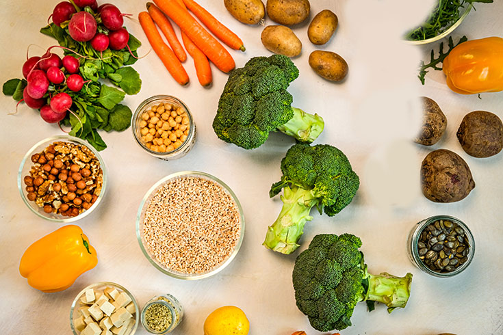 Meal Prep mit Sonnentor – Vorbereitung ist alles! 5 Tipps für weniger Stress: Vorkochen in Form von Meal Prep oder Batch Cooking spart Zeit, Nerven und Geld – höchste Zeit also, damit anzufangen! Sonnentor hat dafür nicht nur Rezepte parat, sondern auch wertvolle Tipps und vor allem jede Menge Gewürze, die zum Vorkochen von Speisen motivieren