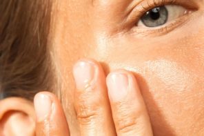 Unreine Haut – Naturkosmetik für mehr Balance bei hormonellen Hautunreinheiten. Natürliche Hautpflege gegen Akne, Pickel und Mitesser während der Menstraution. Tipps von Dunja Kara von True Organic Basics
