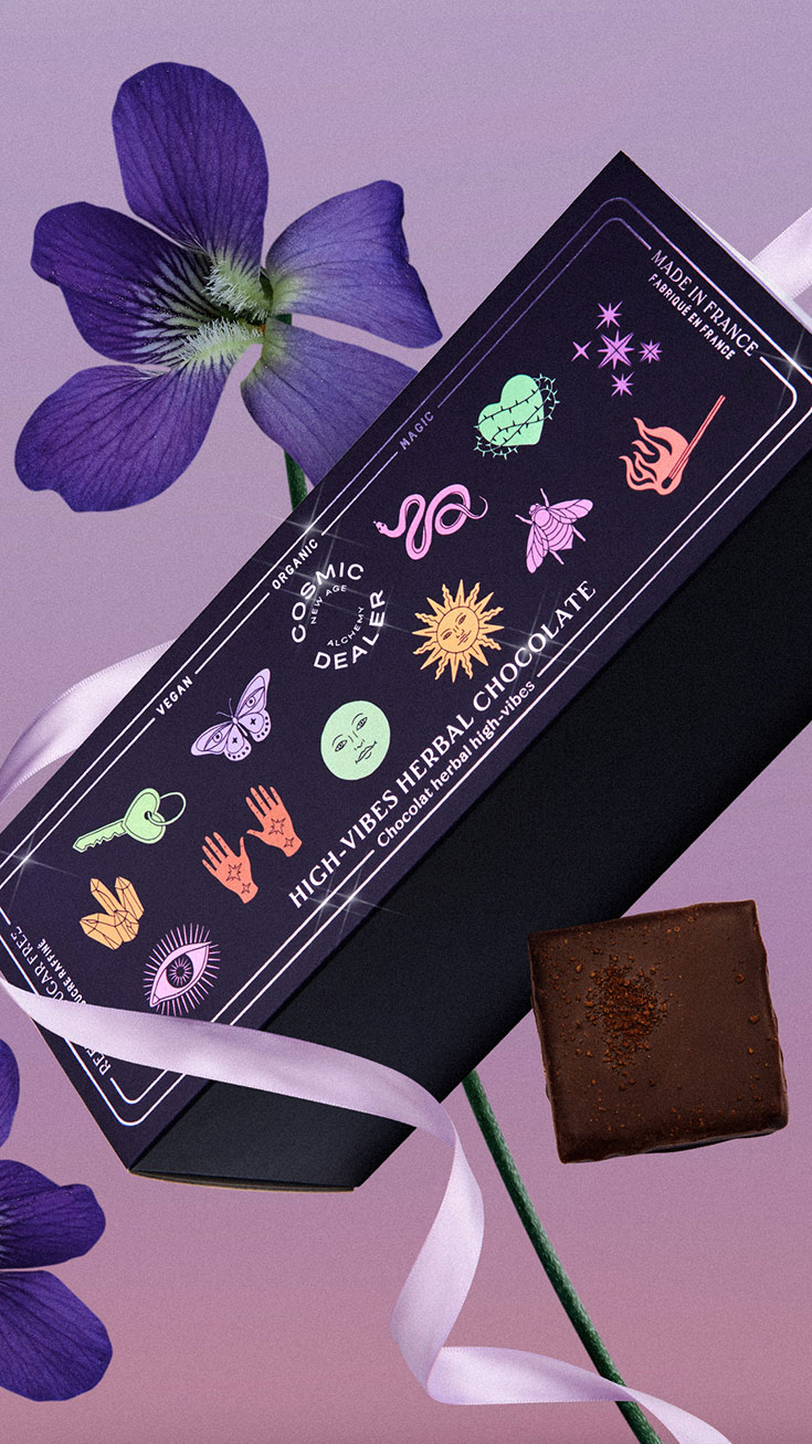 Cosmic Dealer – Nachhaltige vegane Schokolade ohne Zucker. Raw Chocolate, holistische Produkte, ayurvedischer Zungenschaber, Wellness Produkte, Wellbeing Produkte, Zungenreiniger, Tongue Cleaner