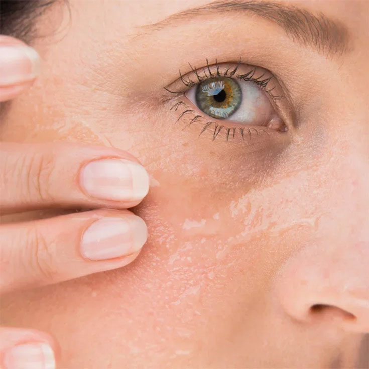 Pigmentflecken adè, mehr Glow, glattere & ebenmäßigere Haut? Naturkosmetik mit Vitamin C von 100% Pure kann deine Haut genau dabei supporten