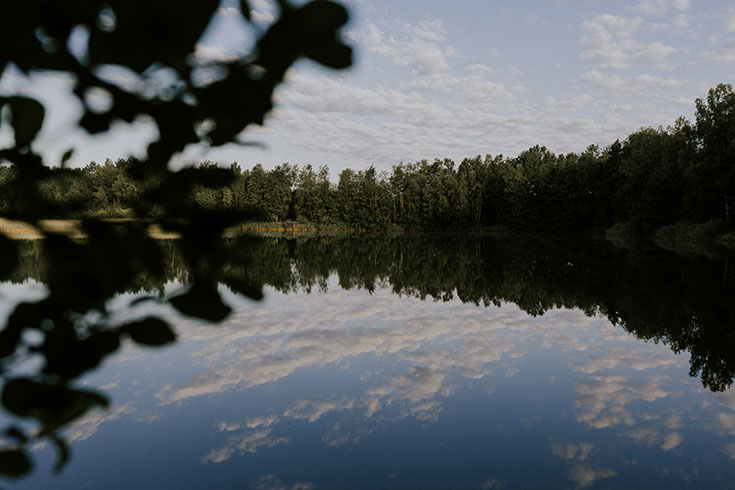 Zurück zur Natur – Eine entspannte Auszeit bei Wildwood Camping. Nachhaltiges Camping auf einem Naturcampingplatz in der Lüneburger Heide, im Harz, auf Rügen oder der Uckermark. Ecocamping zertifiziert. Hier kommt unser Erfahrungebericht